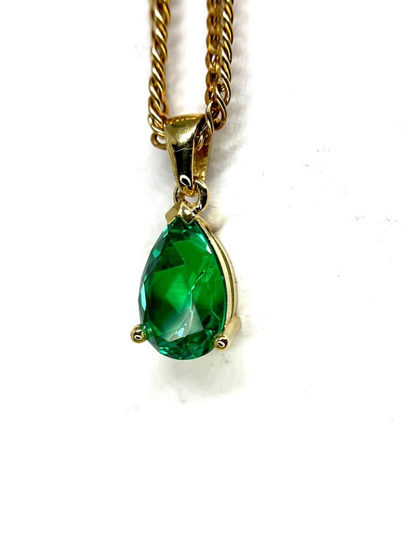 14K Gold Colombian Emerald Teardrop Pendant: Minimalist Gemstone Necklace