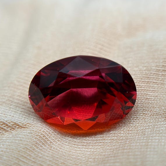 Red Beryl Bixbite 6 Carats Oval Cut. Hydrothermal Lab Grown Gemstone For Unique Jewelry!