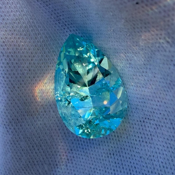 7ct Aquamarine Lab Grown Hydrothermal Gemstone Pear Shape 10x16mm Size.