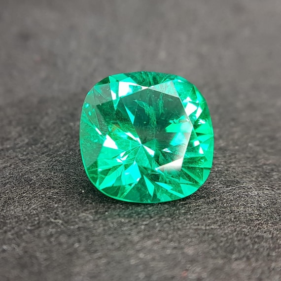 Colombian Emerald Cushion Shape. Top Quality Lab Grown Hydrothermal Emerald. Mint Green Gemstones For Unique Jewelry. Instant Shipping!