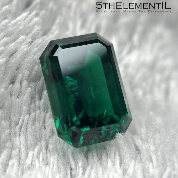1CT Top Quality Lab Grown Emerald Octaton Cut. Premium Quality Hydrothermal Emerald For Ring, Earrings or Necklace. Free Shipping.