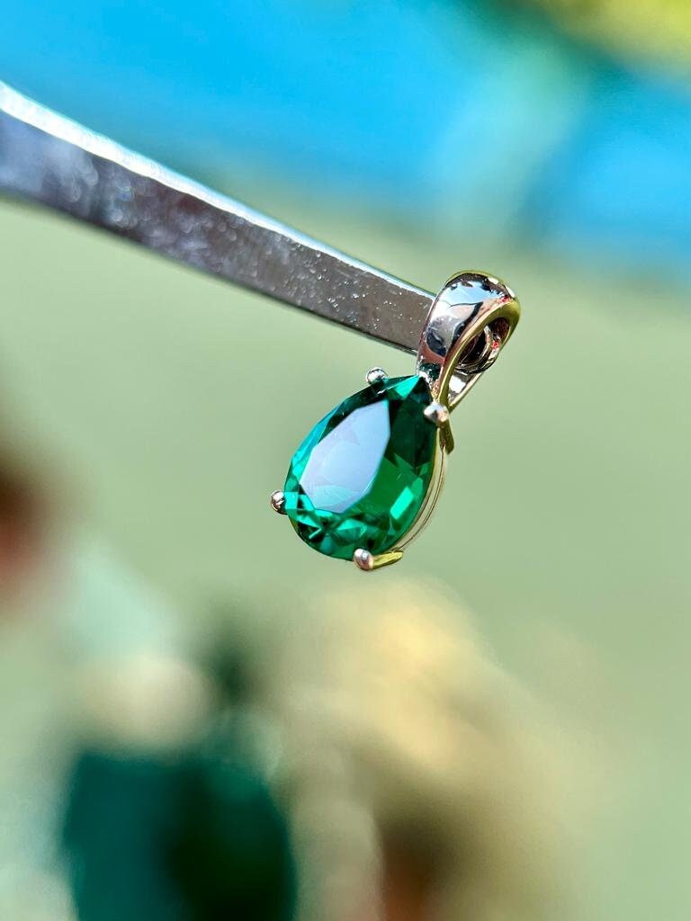lab grown green sapphire lab grown green sapphire