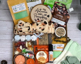Cozy Autumn Home Spa Birthday hamper for her - mum friend women -self care spa gift set - pamper gift box for her -hug in a box care package