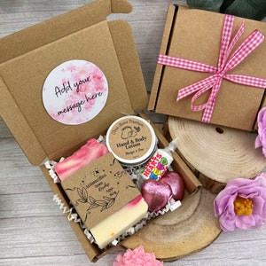 PAMPER HAMPER | Pamper Gift box for Her | Letterbox Gift for Her | Spa Self-Care Gift box | Mum Gift box | Friend Gift box | Personalised