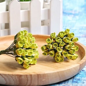 7mm.50pcs.2 Toon Groen & Licht Geel Moerbei Papier Rose Bud, Moerbei Groene Roos, Mini Rose Bloem, Papier Bloem, Rose Bloem, DIY Ambachten