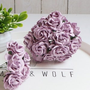 10 stuks.40 mm. Papieren moerbeiroos, lichtpaarse roos moerbei, mini-roos, papieren bloem, roze bloem, rozenknop