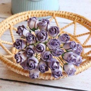 25 Stück.Mulberry Paper Rose mit Knospe,Mulberry Purple & Ivory Rose,Mini Rose Blume,Papierblume,Rose Blume,Rose Knospe