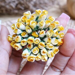 5mm. 50 Stück.Maulbeerpapier-Blumen,Maulbeergelb&Weiß 2ton Rose,Mini Rose Blume,Papierblumen,Rosenblume,DIY Handwerk,Hochzeitskarte Deko