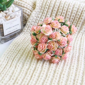 20 mm. Papieren bloem moerbeiboom, 2 tinten moerbeipapier lichtroze en lichtgele roos, papieren bloem, roze bloem, doe-het-zelf ambachten, bruiloftsdecoratie