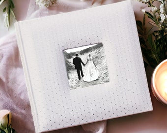 Glisser dans l’album photo | Album en satin blanc | Notre livre de mariage | Album photo avec pochettes pour photos 4X6 | Cadeau de mariage