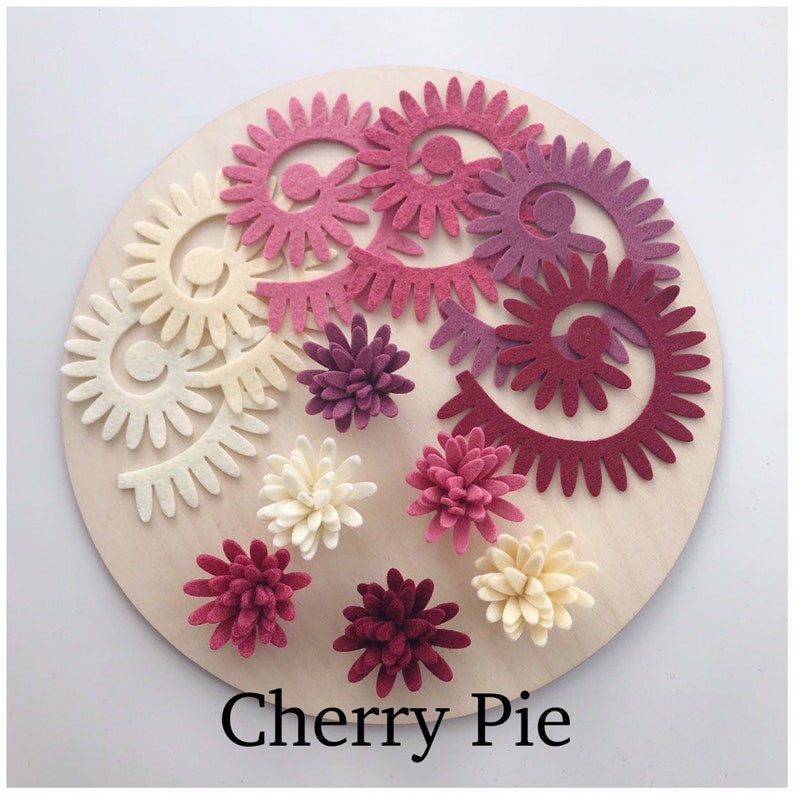 Pack of 12 Daisy Felt Flower Packs Wool Blend Felt Flowers Etsy
