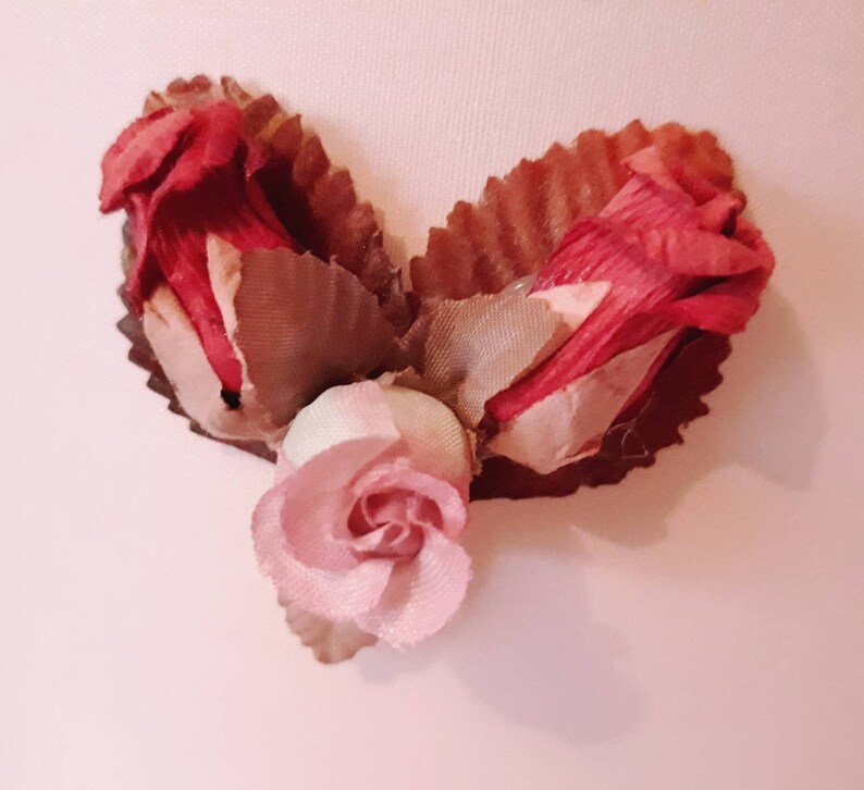 Apricot Daisy and Country Roses Table Lamp