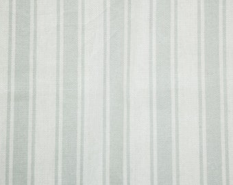 Tecido sutil com listras azuis claras e brancas, leve e perfeito para roupas de cama, colchas, roupas, cortinas, artesanato, travesseiros e estofados.
