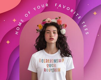 Camiseta gráfica cristiana colorida inspirada en la fe / Camiseta con letras llamativas / Regalo inspirador para mujeres de fe / Camiseta con mensaje positivo