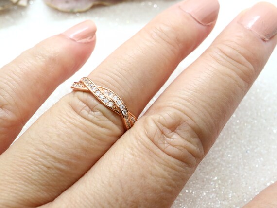 Crystal 2024 twist ring