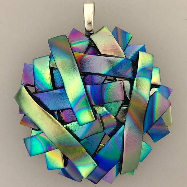 Twizzle Dichroic Glass Pendant