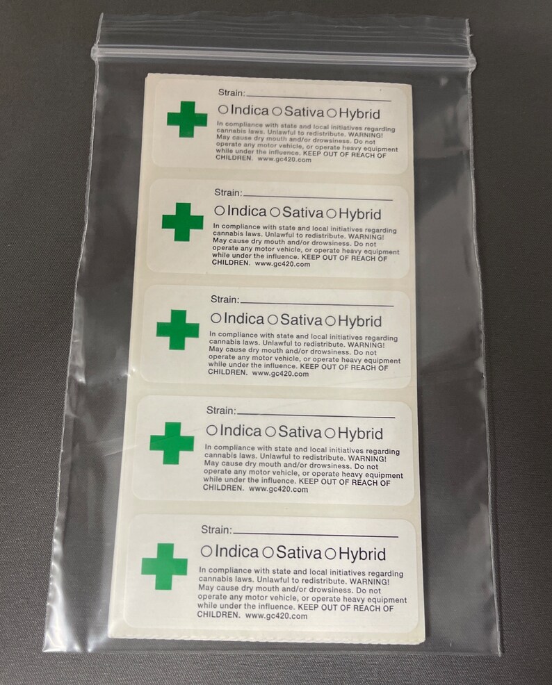 100 ETIQUETAS Green Cross 420 Cannabis Medical Marihuana MMJ Weed Strain Identifier Stickers imagen 1