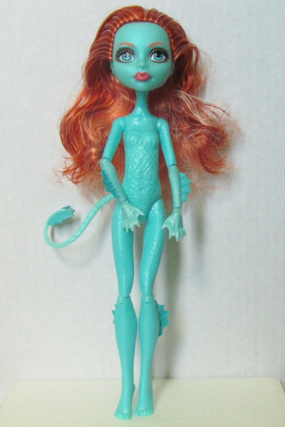 monster high lorna mcnessie doll