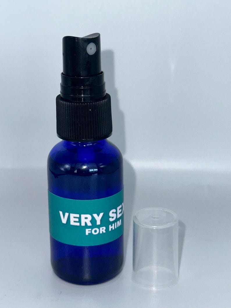 Very Sexy Candle & Spray Gift Package image 10