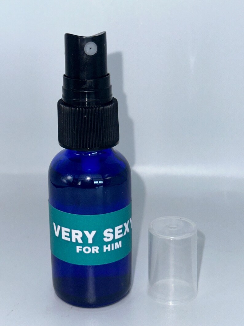 Very Sexy Candle & Spray Gift Package image 9