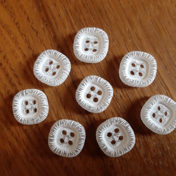 8 boutons blanc vintage 18 mm