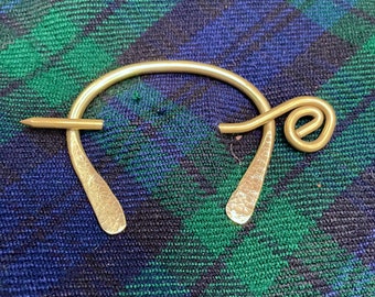 Broche penanular de latón martillado, alfiler para falda escocesa, cierre para chal de capa, accesorio celta