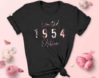 70th Birthday T-Shirt für Frauen in 2024, 1954 T-Shirt, 70th Birthday Gift for Women, Limited Edition 1954 Top for Her, 1954 Script