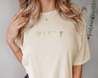 Wifey Tshirt, Hubby Shirt, Bride Gifts, Newlywed T Shirts, Just Married T-Shirts, Personalised Wedding Gifts, By Mr Porkys™