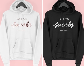 Custom Mr and Mrs Hoodies, Honeymoon Hoodies for Couples, Newlywed Hoodys, Just Married Hoodie, Personalised Wedding Gift, By Mr Porkys™