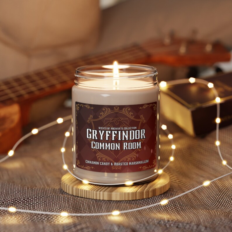 Common Room Scented Candles. Scents of Hogwarts Collection. Experience