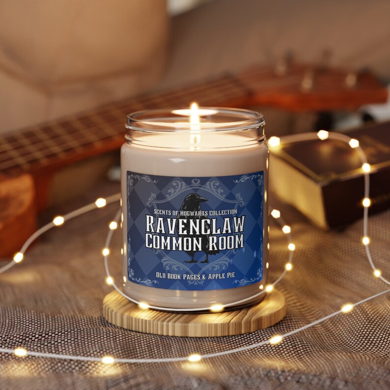 Common Room Scented Candles. Scents of Hogwarts Collection. Experience