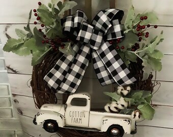 White Truck Wreath | Farmhouse Truck Wreath | Truck Wreath | Rustic Truck Wreath | Front Door Wreath