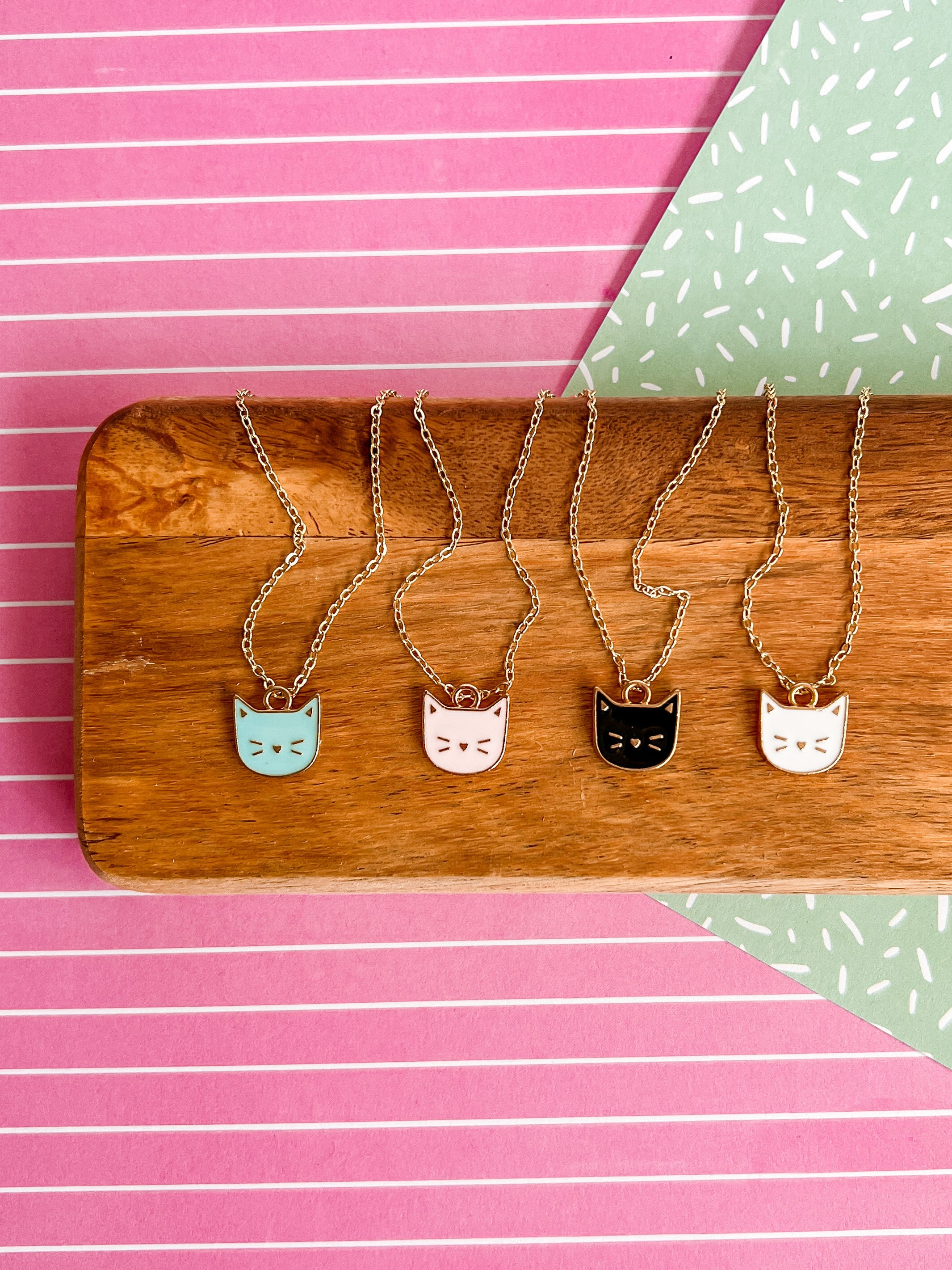 Girls hotsell cat necklace