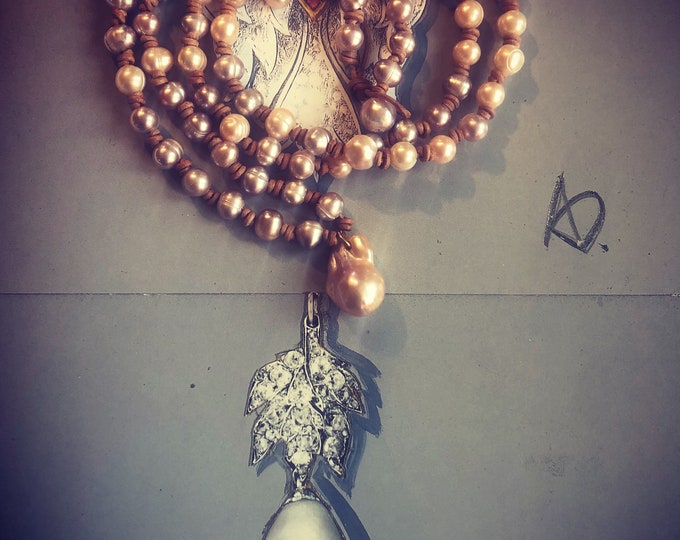 Peregrina necklace