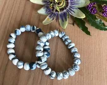 Women's bead bracelet in white and colored mass-dyed porcelain Basic Collection
