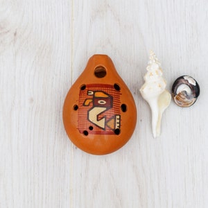 Ocarina Clay met Peruaans design