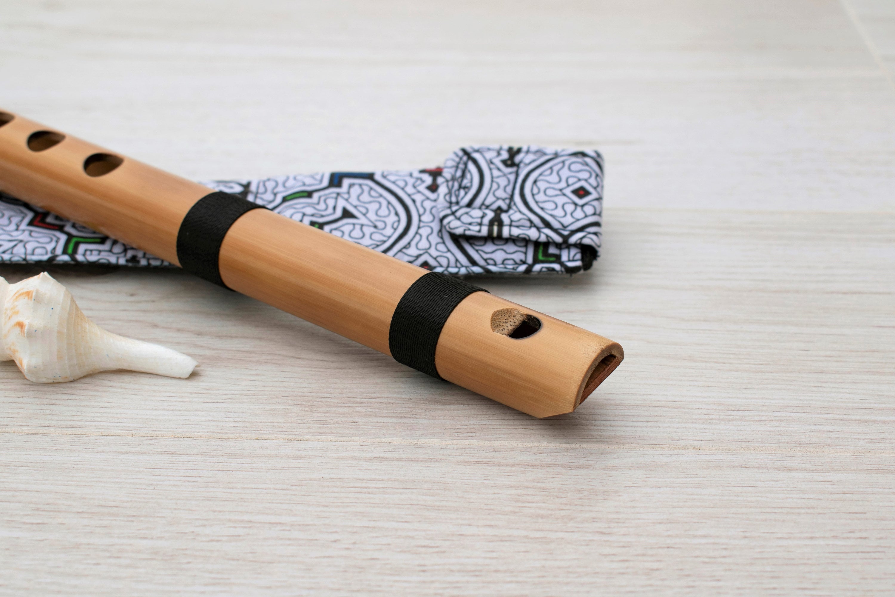 Peruvian online nose flute