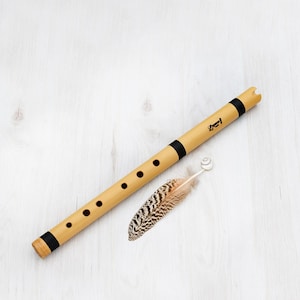 Andean Flute ~ Quenacho Semi-professional ~ key in D (Re)