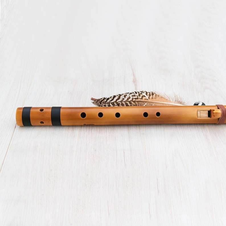 native flute of bamboo key in G 440 Hz with a peruvian cloth case