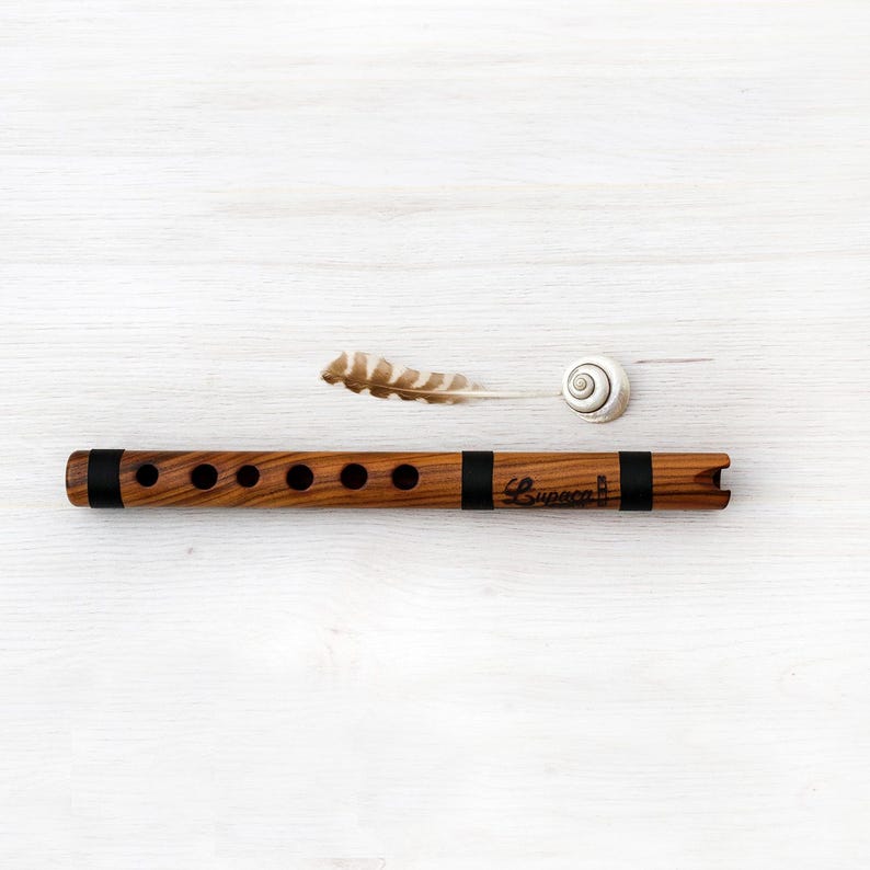 Quenilla Flute Professional handmade in Jacaranda Wood key in D (Re).