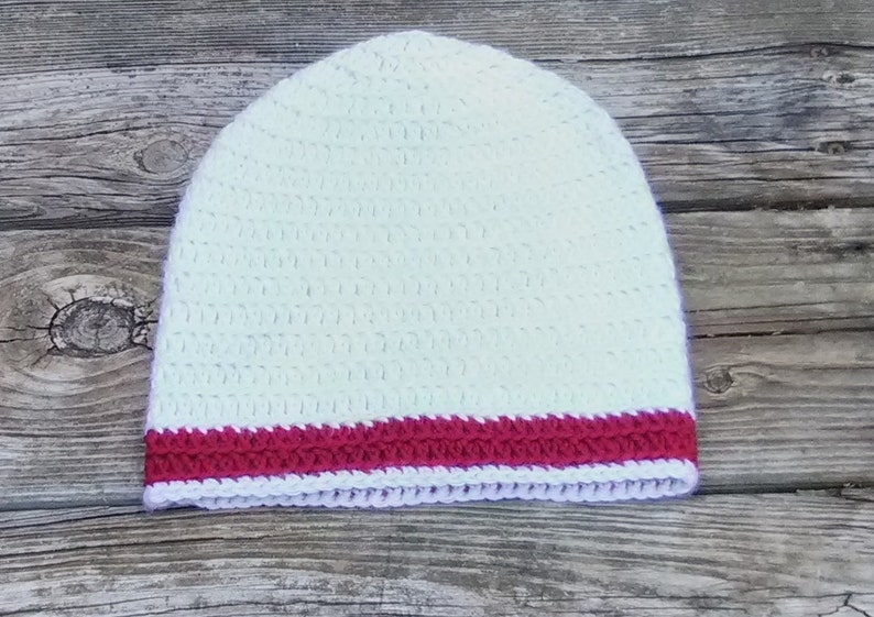 White /& Burgundy Stripped Crochet Basic Beanie