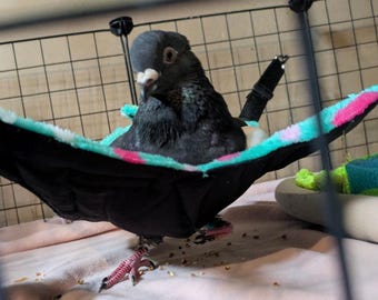 Flyper Heavenly Hammock for disabled birds - chest area padded for maximum comfort. 4 leather straps for support to nestle safe CUSTOM ORDER