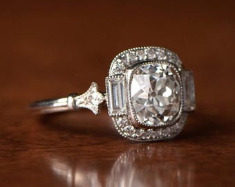 Anello con taglio Old Mine e pietra CZ taglio baguette incastonata, fede nuziale di ispirazione vintage, anello di fidanzamento Art Déco antico, anello edoardiano da donna