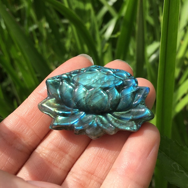 10g+ Natural labradorite lotus,Quartz Crystal lotus,Crystal pendant,Rock,Gem,Home decoration,Crystal carving,Reiki Healing,Crystal gifts 1pc