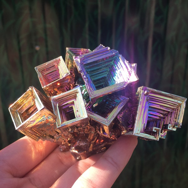 1pc Rainbow Bismuth ore geode Crystal Quartz titanium mineral point, Home decoration, mineral specimen,Reiki healing