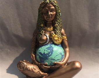 1pc 6“ Statue Of Goddess Gaia,Resin Decorations,Mother Earth Resin Decorations,Goddess Gaia Decorations,Home decoration,Hand-carved,gifts