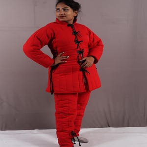 Women Renaissancekleid, Female Gambeson, Red Gambeson, Chausses, Medieval Fair Costume, Renfair Clothing, Quilted Gambeson