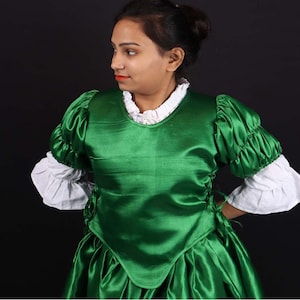 Green Renaissance Satin Gown: American Civil War Style Dress