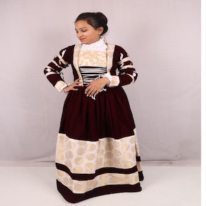 Renaissance dress, Elizabethan Gown & Chemise, Medieval Fair Costume, Rainfair Dress, Victorian Renaissance Clothing, Landsknecht Gown
