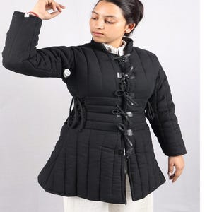 THE MEDIEVALS Gambeson, Medieval Padded Armor Clothing, Women Gambeson, Padded Armor, Quilted Gambeson, Black Gambeson